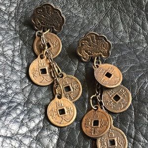 Beautiful dangly Asian Earrings